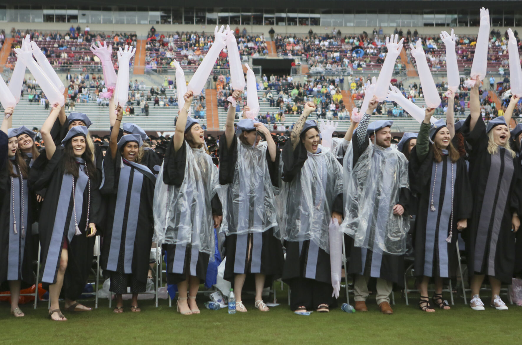 051322-roa-a1-vtgraduation-07